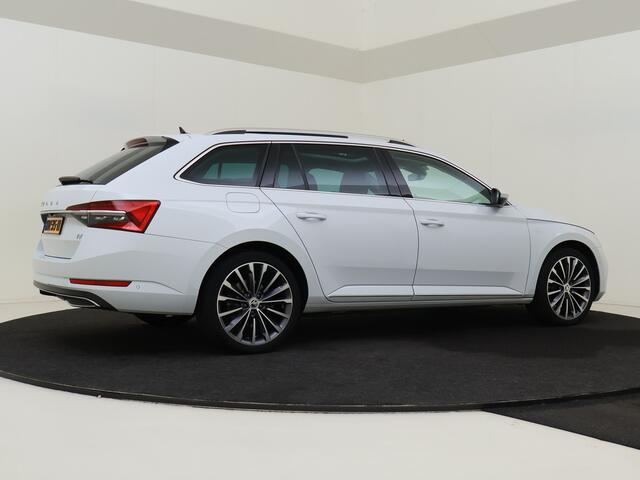 Skoda SUPERB Combi 1.4 TSI iV Sportline Laurin & Klement Edition!