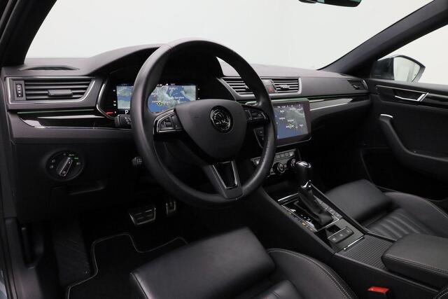 Skoda SUPERB Combi 1.4 TSI 218 pk DSG iV Laurin & Klement | Panoramadak | Leder | Geheugen/massagestoel | Navigatie Columbus | Matrix LED | Adaptief onderstel | Stoel-/achterbankverwarming