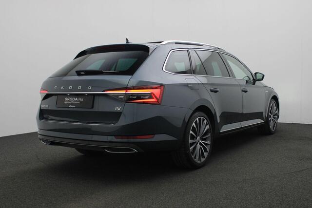 Skoda SUPERB Combi 1.4 TSI 218 pk DSG iV Laurin & Klement | Panoramadak | Leder | Geheugen/massagestoel | Navigatie Columbus | Matrix LED | Adaptief onderstel | Stoel-/achterbankverwarming