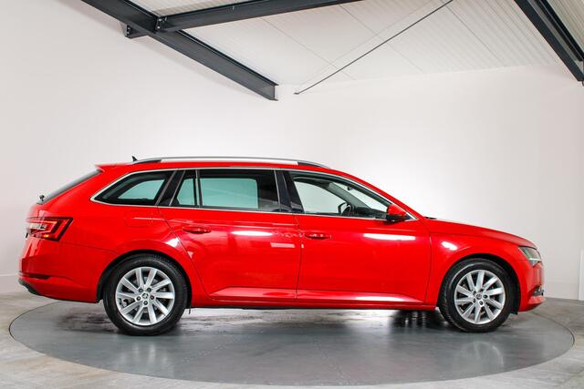 Skoda SUPERB Combi 1.4 TSI ACT Style Business Airco, Navigatie, Climate Control, Automaat