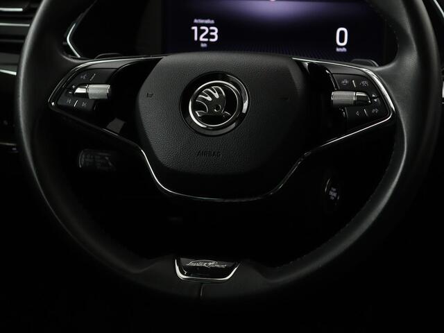 Skoda SUPERB 1.4 TSI iV Laurin & Klement | Panoramadak | Leder | Adaptive cruise | Canton Sound | Stoelverwarming | Standkachel | Carplay | Camera | Full LED | Memory