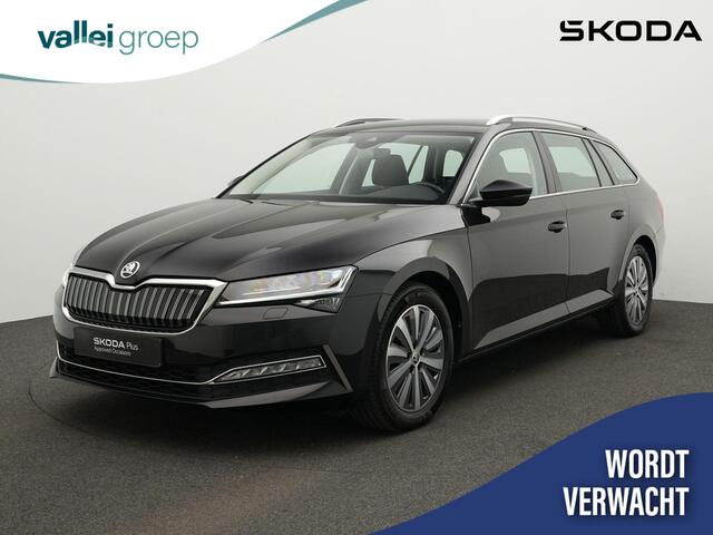 Skoda SUPERB Combi Business Edition Plus 1.4 TSI iV 218 pk DSG | Dynamic Chassis Control | Navigatie | Stoelverwarming | DAB | Cruise Control | 17 inch