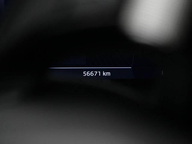 Skoda SUPERB Combi Business Edition Plus 1.4 TSI iV 218 pk DSG | Dynamic Chassis Control | Navigatie | Stoelverwarming | DAB | Cruise Control | 17 inch