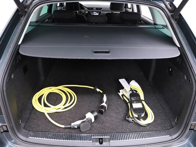 Skoda SUPERB Combi 1.4 TSI iV Business Edition Plus | LED | Stoelverwarming V + A | Elek. stoelen | ACC 11-2020 57.044 KM