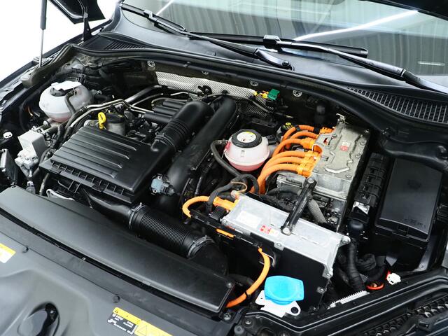 Skoda SUPERB Combi 1.4 TSI iV Laurin & Klement | Massage | Canton | 360 | Keyless | Adaptive Cruise | Memory | Trekhaak