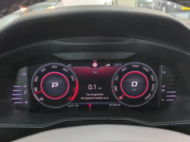 Skoda SUPERB Combi 1.5 TSI ACT Sportline Business / DSG/ Metallic/ Digitale Cockpit/ Led/ Panoramadak/ Elec. Klep/ Camera/ Parkeersensoren/ 19 lmv