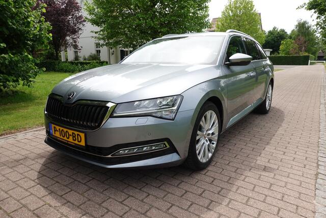 Skoda SUPERB Combi 1.5 TSI ACT Business Edition Plus | Stoelverwarming | Stuurwiel verw. | CarPlay | Camera |