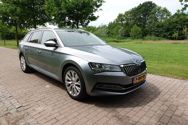 Skoda SUPERB Combi 1.5 TSI ACT Business Edition Plus | Stoelverwarming | Stuurwiel verw. | CarPlay | Camera |
