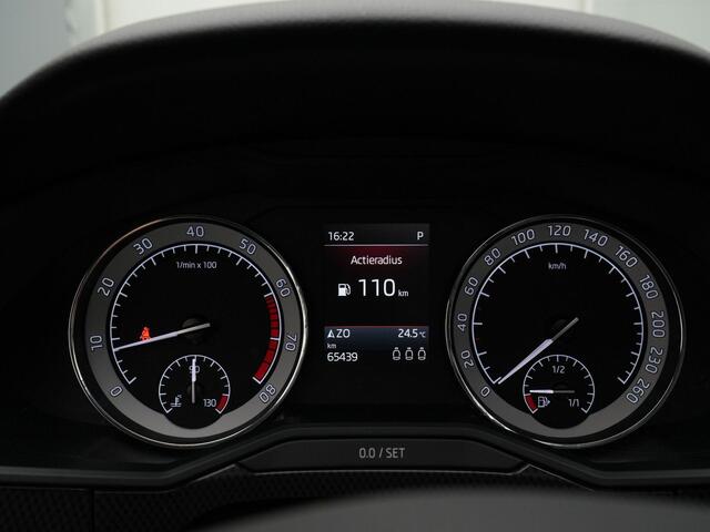 Skoda SUPERB 1.8 TSI 180 pk DSG Sportline Business | Panoramadak | 1e Eigenaar | Geheugenstoelen | Navigatie Columbus | CANTON | Leder/alcantara