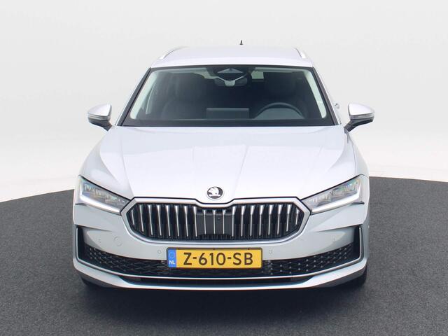 Skoda SUPERB Combi 1.5 TSi 150 Pk DSG MHEV First Edition | Navi | Leder | 19 Inch | Trekhaak | Camera | Adapt. Cruise | Privacy Glass