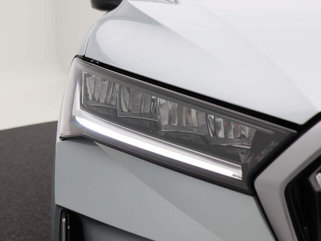 Skoda SUPERB Combi 1.5 TSi 150 Pk DSG MHEV First Edition | Navi | Leder | 19 Inch | Trekhaak | Camera | Adapt. Cruise | Privacy Glass