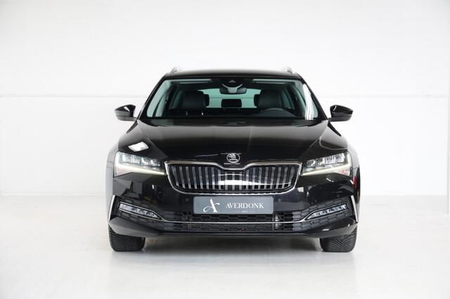 Skoda SUPERB Combi 1.4TSI iV 218PK Business Ed. Plus *NAP/Trekh/Virtual/Stoelvw/Keyless*
