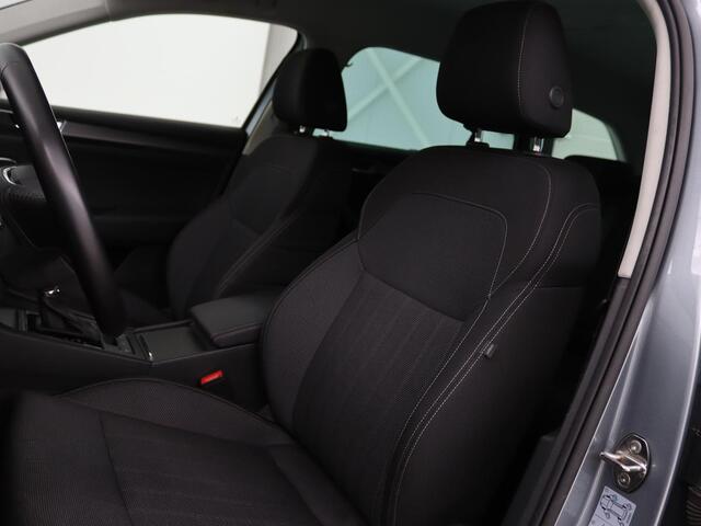 Skoda SUPERB 1.4 TSI iV Style | Trekhaak | Stoel & achterbankverwarming | Camera | Memory | Carplay | Park Assist | Virtual Cockpit | Navigatie