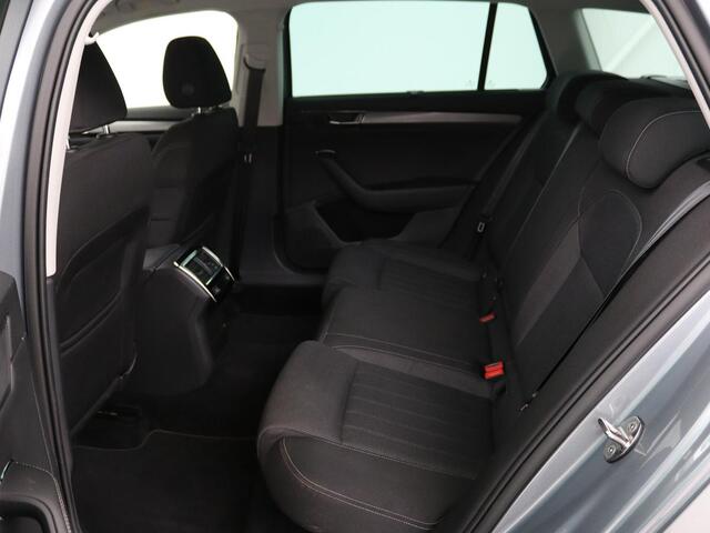 Skoda SUPERB 1.4 TSI iV Style | Trekhaak | Stoel & achterbankverwarming | Camera | Memory | Carplay | Park Assist | Virtual Cockpit | Navigatie
