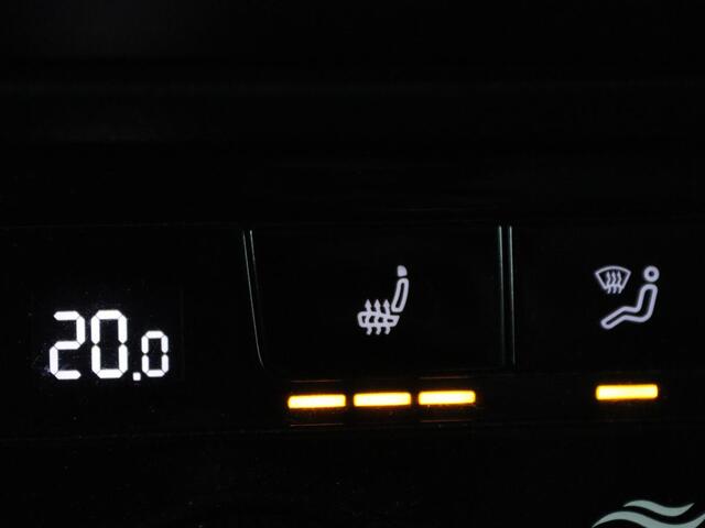 Skoda SUPERB 1.4 TSI iV Business Edition Plus | Panoramadak | Stoel & stuurverwarming | Camera | Memory | Virtual Cockpit | Achterbankverwarming | Carplay | Navigatie | Full LED