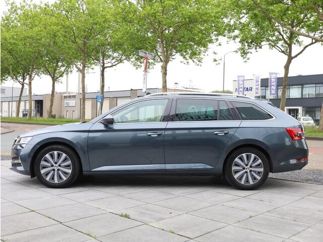 Skoda SUPERB Combi iV 1.4 TSI PHEV 218PK | Panodak | Standkachel | Virtual | Memory | Elektrische koffer | Trekhaak | Stoel&Stuurverwarming |