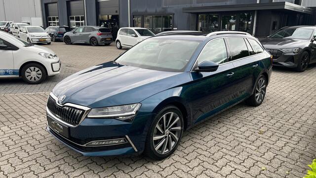 Skoda SUPERB Combi 1.4 TSI iV Business Edition panorama, camera, navi, cruise