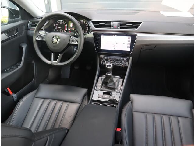 Skoda SUPERB Combi 1.5 TSI ACT Style Business / Panoramadak / 9.000 KM!