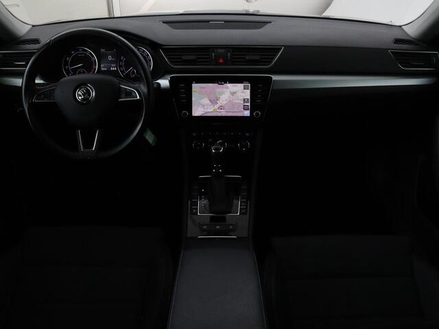 Skoda SUPERB 1.4 TSI Ambition | Panoramadak | Stoelverwarming | Trekhaak | Carplay | Memory | Navigatie | Climate control