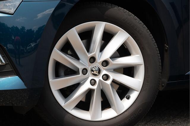 Skoda SUPERB Combi 1.5 TSI DSG Style | Navi | Smartlink | LED | Keyless | Elek. best. stoel | Stoel- Stuurverw.