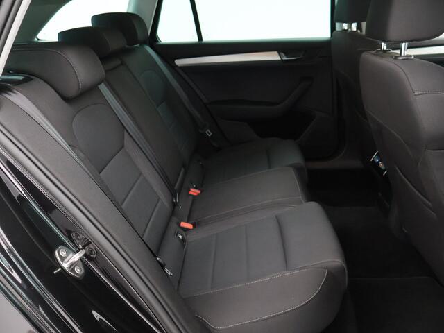 Skoda SUPERB Combi 2.0 TDI 150 PK DSG AUT. + 2000 KG TREKHAAK | CAMERA | APPLE CARPLAY