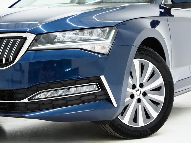 Skoda SUPERB Combi 1.4 TSI iV 218PK | Trekhaak | Virtual | Adaptive Cruise | BLIS | Carplay | DAB |