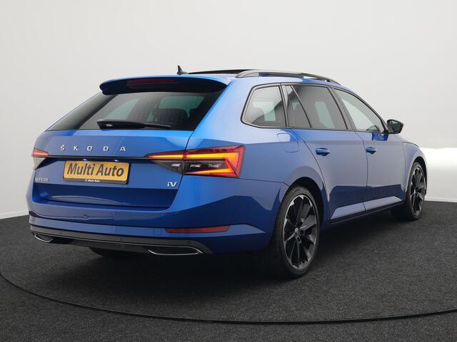 Skoda SUPERB Combi 1.4 TSI iV Sportline Business Plug In Hybrid 218pk PHEV | Panodak | Trekhaak af Fabriek | Alcantara Sportstoelen Memory | Adaptive Cruise | Crystal LED | Sfeerverlichting | Virtual | Navigatie | Apple Carplay | Stoelverwarming | DAB |