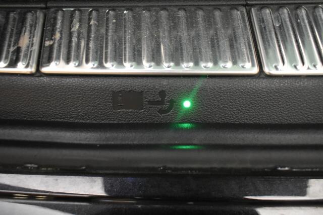 Skoda SUPERB Combi 1.4 TSI iV Business Edition Plus Cam Pano Trekh Virtual Elk Stoelen + Aklep Canton