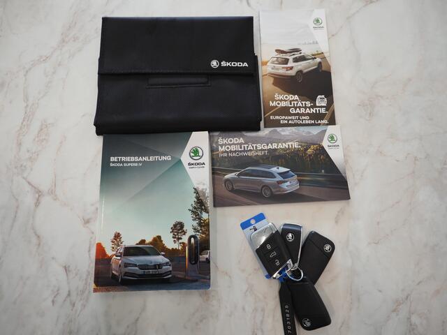 Skoda SUPERB Combi 1.4 TSI iV 218PK | Panoramadak | Trekhaak | Canton | 360 | Keyless | Adaptive Cruise | Carplay
