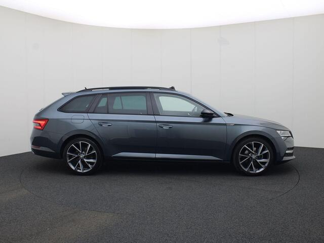 Skoda SUPERB Combi 1.4 TSIiV 160kW/218PK Sportline DSG · Panoramadak · Trekhaak · Elektrische stoelen · Stuurwiel verwarming ·