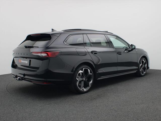 Skoda SUPERB Combi 1.5 TSI PHEV Sportline Business Pano-Schuifdak, Matrix LED-verlichting, Achteruitrijcamera, Keyless, Side Assist, Memorystoel, Adaptieve Cruise Controle, Stoel-Stuurverwarming, Trekhaak, 19" LM Velgen