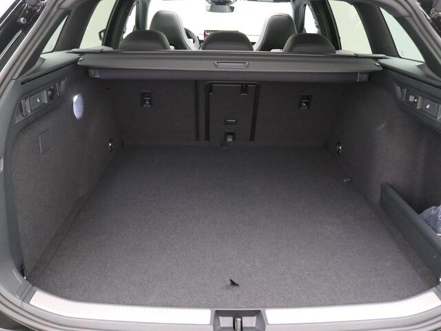 Skoda SUPERB Combi 1.5 TSI PHEV Sportline Business Pano-Schuifdak, Matrix LED-verlichting, Achteruitrijcamera, Keyless, Side Assist, Memorystoel, Adaptieve Cruise Controle, Stoel-Stuurverwarming, Trekhaak, 19" LM Velgen