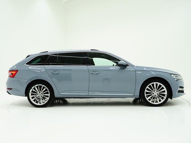 Skoda SUPERB Combi 1.4 TSI iV Laurin & Klement | Panoramadak | Trekhaak | Canton | Keyless | Adaptive Cruise | Carplay
