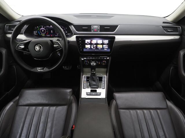Skoda SUPERB Combi 1.4 TSI iV Laurin & Klement | Panoramadak | Trekhaak | Canton | Massage | Keyless | Adaptive Cruise
