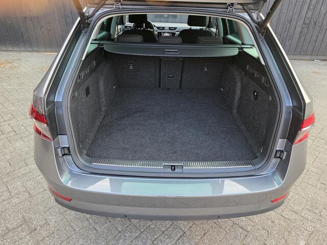 Skoda SUPERB Combi 1.4 TSI iV Business Edition