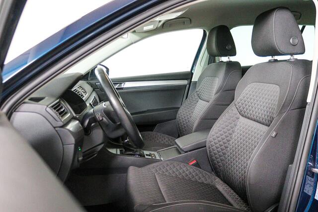 Skoda SUPERB Combi 1.4 TSI iV Business Edition, PHEV, LED, Cruise Control, Navigatie, Apple Carplay, Android Auto
