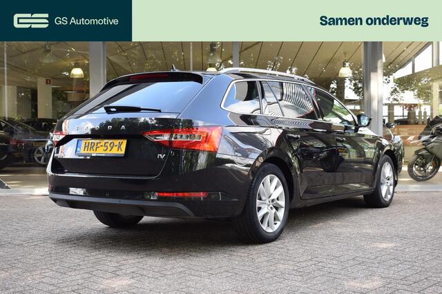 Skoda SUPERB Combi 1.4 TSI iV Business Pano / Leder / Memory / Adaptieve cruise / stoelverw / wegkl Trekhaak / 360 Camera / Etc