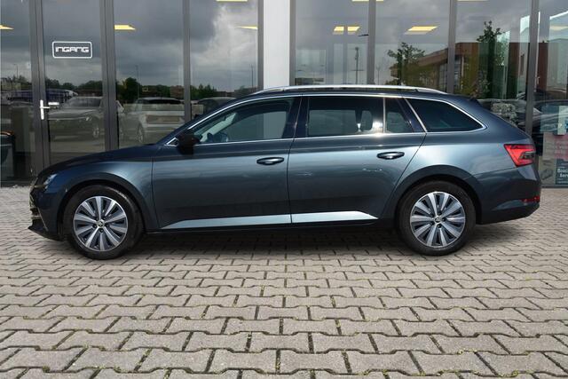 Skoda SUPERB Combi 1.4 TSI iV Business Edition Plus | Trekhaak | ACC | Camera |