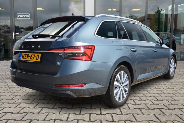 Skoda SUPERB Combi 1.4 TSI iV Business Edition Plus | Trekhaak | ACC | Camera |