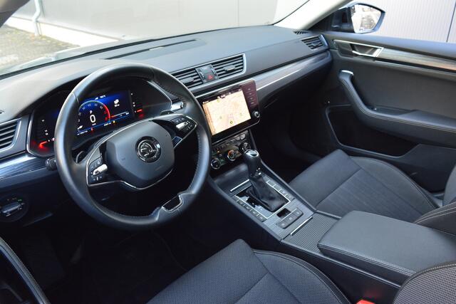 Skoda SUPERB Combi 1.4 TSI iV Business Edition Plus | Trekhaak | ACC | Camera |