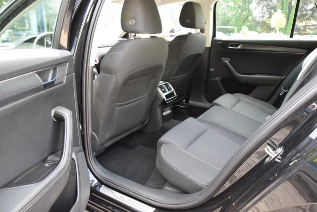 Skoda SUPERB Combi 1.5 TSI ACT Business Edition Plus | NL-Auto | BOVAG Garantie | Trekhaak | Virtual dashboard | Apple Carplay/Android Auto | Elektrische Bestuurdersstoel | Stoelverwarming |