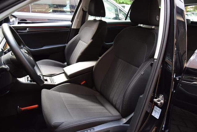 Skoda SUPERB Combi 1.5 TSI ACT Business Edition Plus | NL-Auto | BOVAG Garantie | Trekhaak | Virtual dashboard | Apple Carplay/Android Auto | Elektrische Bestuurdersstoel | Stoelverwarming |