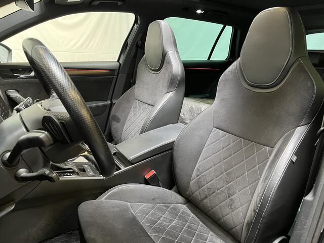 Skoda SUPERB Combi 1.4 TSI iV Sportline Business / AUTOMAAT/ PANO/ ELEKTR. TREKHAAK/ STOEL VERWARM. V+A/ ADAPT. CRUISE/ DIGITAL DASH/ KEYLESS/ ALCANTARA/ 360 CAMERA/ SMARTLINK/ NAVI/ DIGITAL DASH