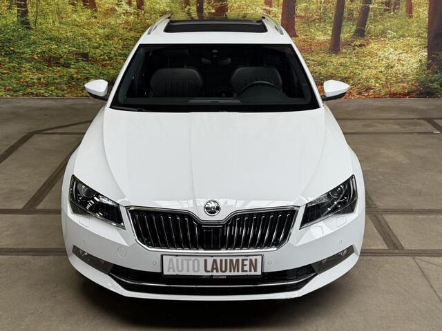 Skoda SUPERB Combi 1.5 TSI ACT L&K Executive 150 PK Automaat Leder Panodak Camera Elek. Stoelen LED Apple Carplay Sfeer