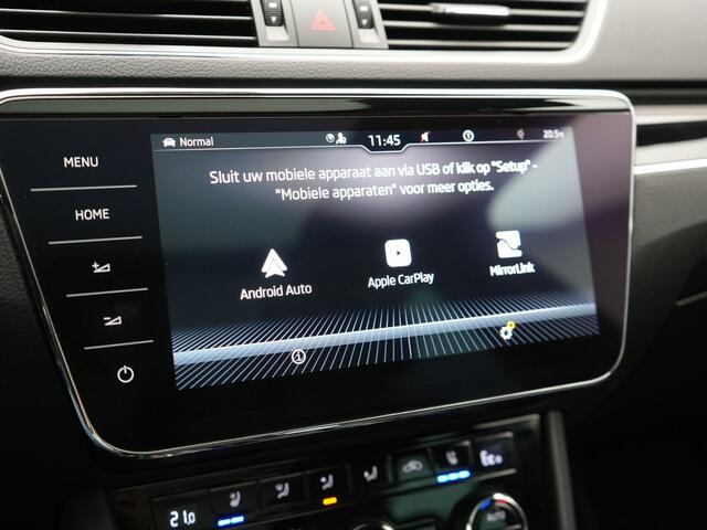 Skoda SUPERB Combi 1.4 TSI iV Lauren & Klement Plug In Hybrid 218pk Dealer O.H PHEV | Panodak | Adaptive Cruise | Camera | Lederen Sportstoelen Memory & Ventilatie | Crystal LED | Apple Carplay | Lane Assist | Stoelverwarming | Navigatie | DAB |