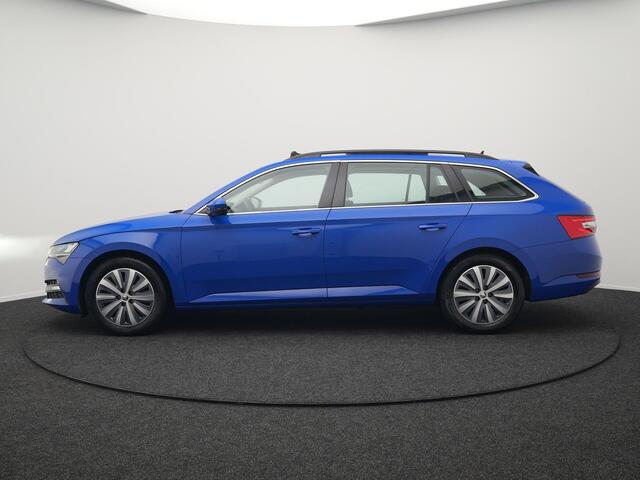 Skoda SUPERB Combi 1.4 TSI iV Business Edition Plus Plug In Hybrid 218pk Dealer O.H PHEV | Trekhaak Af Fabriek | Panodak | Cruise Control | Camera | Sportstoelen Verwarmd | Crystal LED | Apple Carplay | Navigatie | DAB |