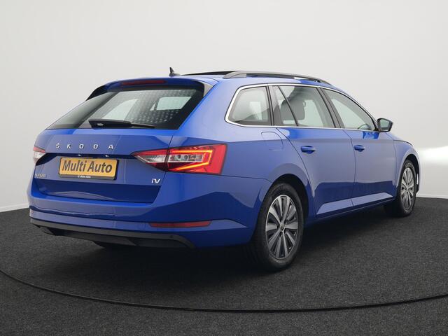 Skoda SUPERB Combi 1.4 TSI iV Business Edition Plus Plug In Hybrid 218pk Dealer O.H PHEV | Trekhaak Af Fabriek | Panodak | Cruise Control | Camera | Sportstoelen Verwarmd | Crystal LED | Apple Carplay | Navigatie | DAB |
