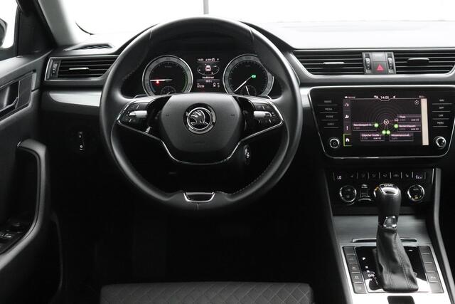 Skoda SUPERB Combi 1.4 TSI 218pk PHEV DSG iV Business Edition | Trekhaak | Stoelverwarming | Carplay/Android Auto |