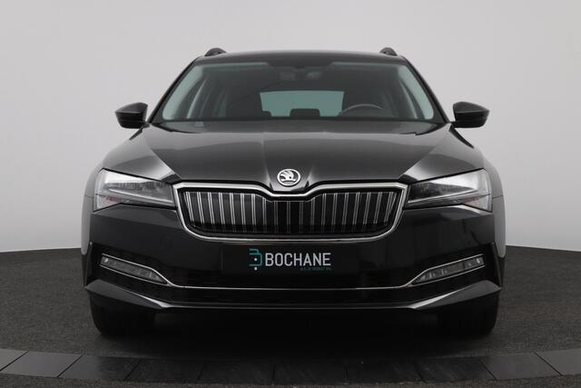 Skoda SUPERB Combi 1.4 TSI 218pk PHEV DSG iV Business Edition | Trekhaak | Stoelverwarming | Carplay/Android Auto |