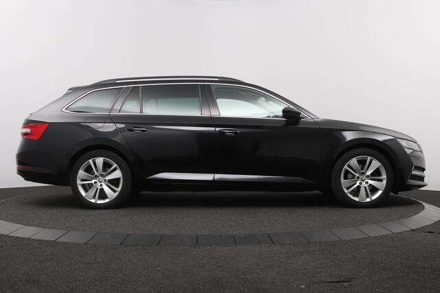 Skoda SUPERB Combi 1.4 TSI 218pk PHEV DSG iV Business Edition | Trekhaak | Stoelverwarming | Carplay/Android Auto |